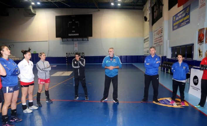 Kastamonu Belediyespor, Vaci NKSE maçına hazır