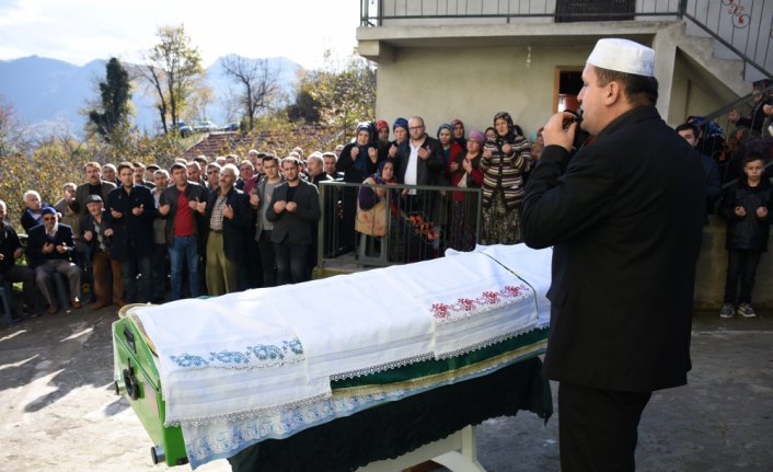 Lösemiden ölen lise öğrencisinin cenazesi defnedildi