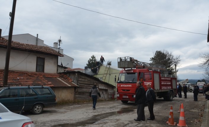 Mengen'de evde yangın