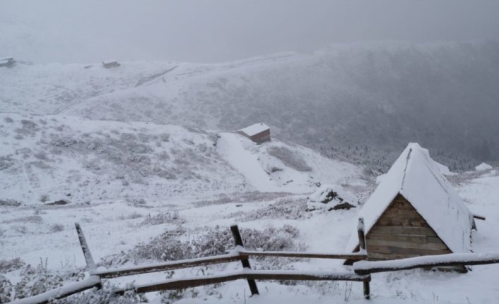 Rize, Ordu ve Giresun'un yaylaları beyaza büründü
