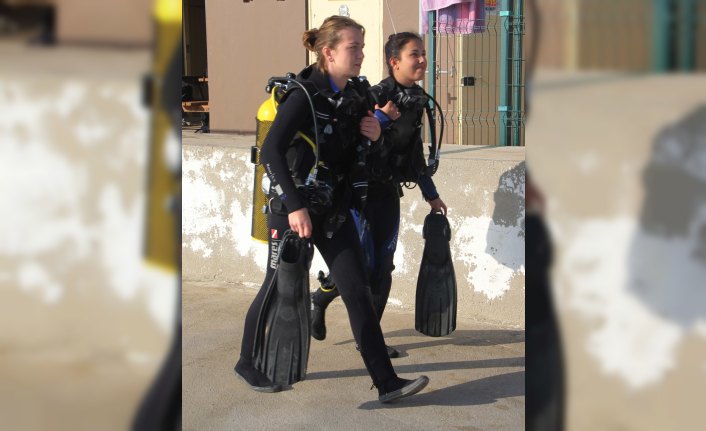 Su altında çalışmak için eğitim alıyorlar