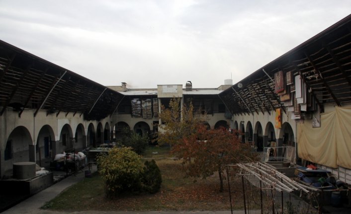 600 yıllık Tokat yazması 