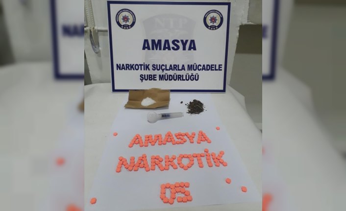 Amasya'da yolcu otobüsünde uyuşturucu ele geçirildi