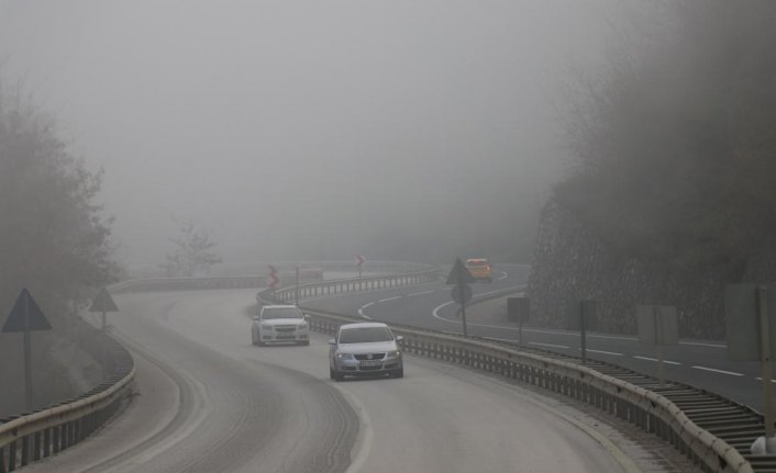 Batı Karadeniz'de yoğun sis etkili oldu