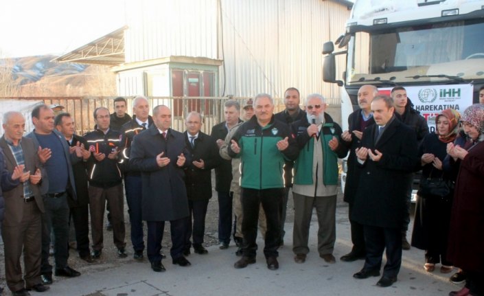 Bayburt'tan İdlib'e insani yardım malzemesi gönderildi