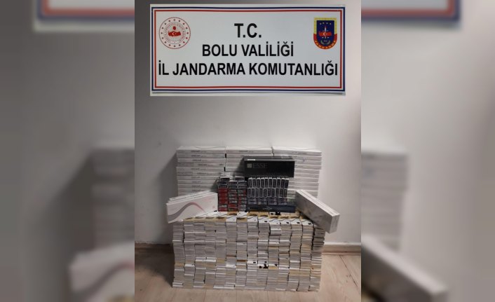 Bolu'da iki yolcu otobüsünde kaçak sigara ele geçirildi