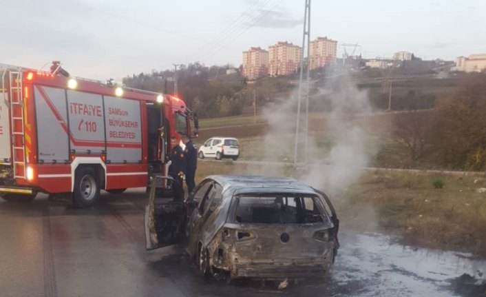 Boşanma aşamasındaki karısının otomobilini yaktı