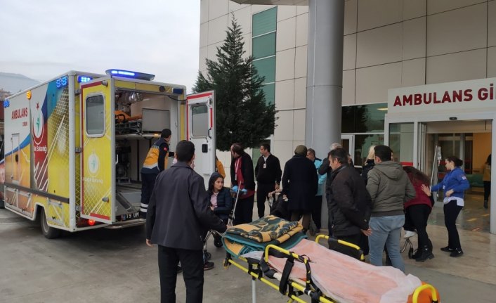 Çorum'da karbonmonoksit gazından zehirlenen 103 öğrenci hastaneye kaldırıldı