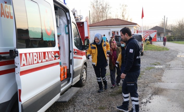Düzce'de televizyondan çıkan alevler yangına neden oldu