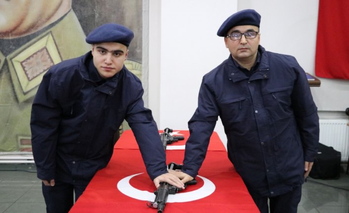 Engelli baba ve oğlu 