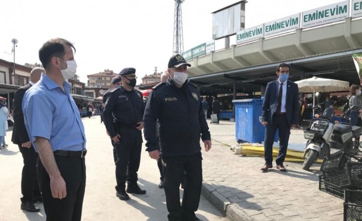 Bolu'da koronavirüs tedbirlerine uymayan 165 kişiye ceza kesildi