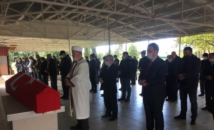 İstanbul'daki trafik kazasında ölen polis memurunun cenazesi Samsun'da defnedildi