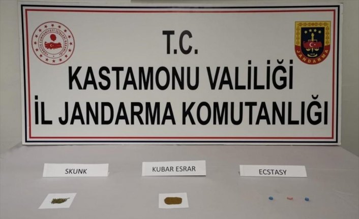 Kastamonu'da 4 kişi uyuşturucu kullanırken gözaltına alındı