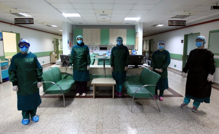 Koronavirüse yakalanan doktor immün plazma tedavisiyle sağlığına kavuştu