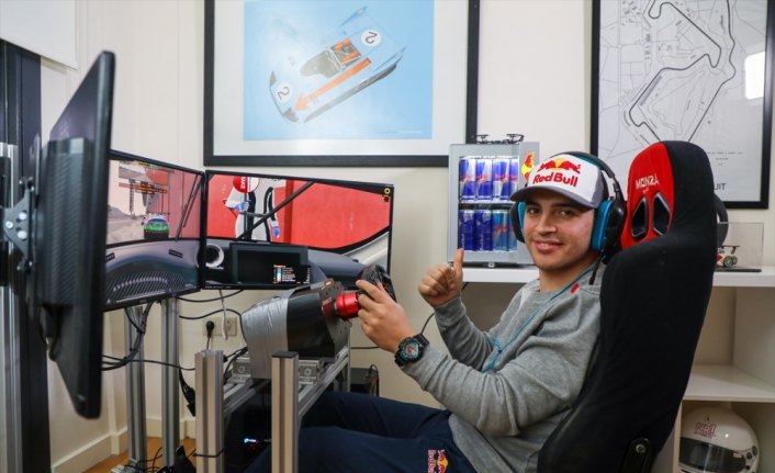 Milli otomobil yarışçısı Ayhancan Güven, simülasyon yarışında zirvede