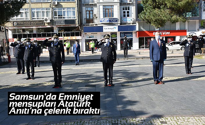 Samsun'da Emniyet mensupları Atatürk Anıtı'na çelenk bıraktı