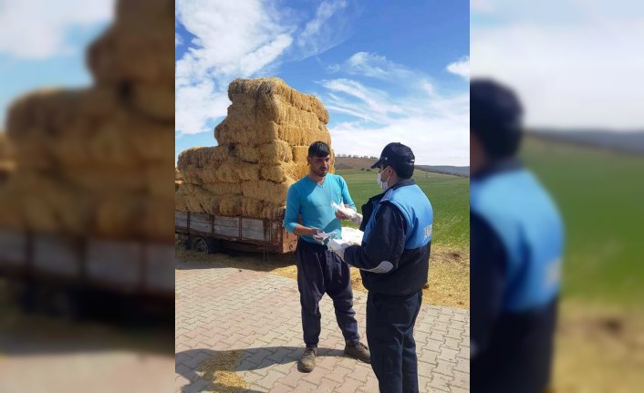 Yeşilyurt Belediyesi ilçede 10 bin ücretsiz maske dağıtımına başladı