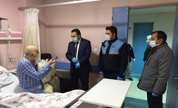 Zabıtaya hitabıyla duygulandıran Burhan amcanın tedavisi sürüyor