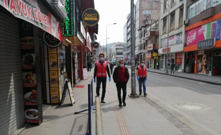 Zonguldak'ta 1,5 metreden yakın yürüyenlere idari para cezası uygulanacak