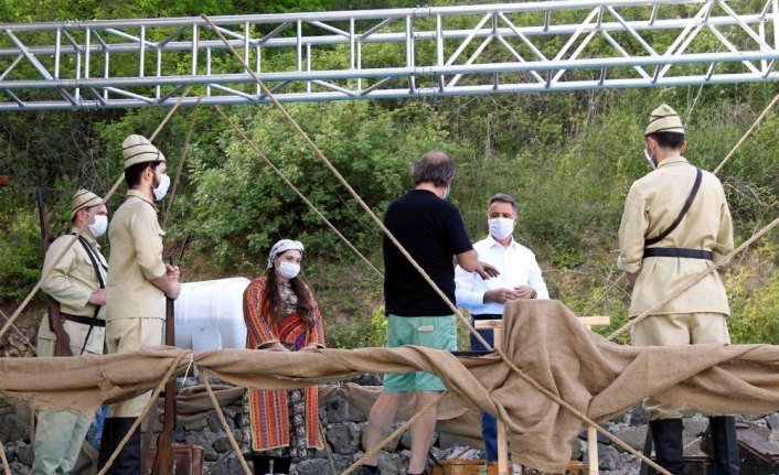 19 Mayıs coşkusu tırın üzerine kurulan tiyatro sahnesi ile yaşanacak