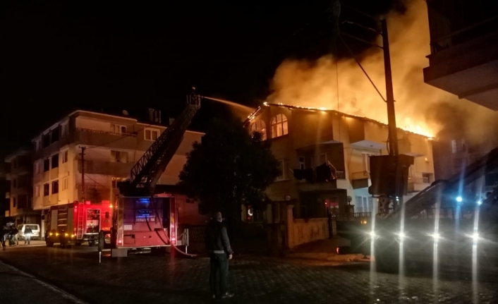 Çarşamba'da çatı yangını