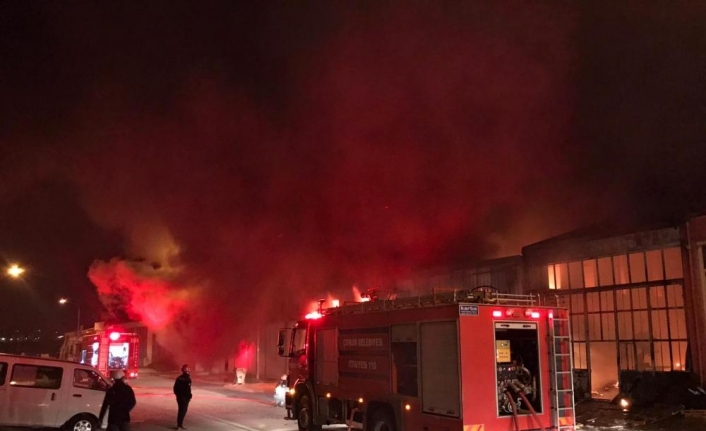 Çorum’da Küçük Sanayi Sitesi’nde yangın çıktı