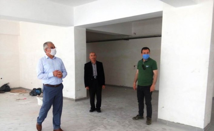 Merzifon’da okul inşaatları denetlendi