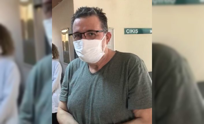 Samsun'da koronavirüsü yenen aile hekimi alkışlarla taburcu edildi