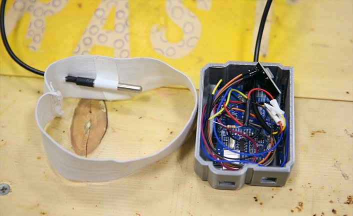 Lise öğrencisi sağlık çalışanları için 