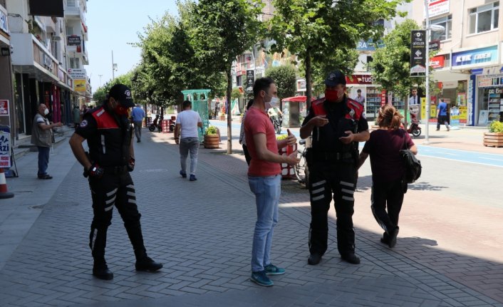 Bolu'da maske takmayan 458 kişiye 412 bin 200 lira idari para cezası uygulandı