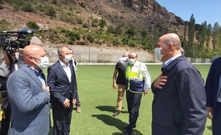 İçişleri Bakanı Soylu, Artvin'deki sel bölgesinde incelemede bulundu: