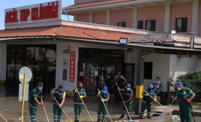 Keçiören Belediyesi'nden hastanelere temizlik ve bekleme çadırı desteği