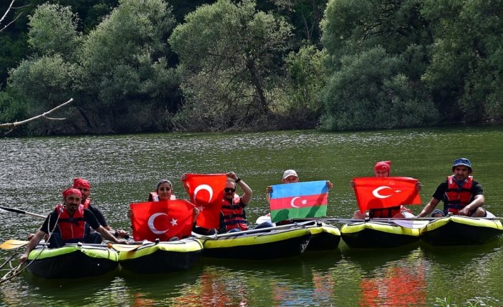 Zinav Gölü ve Kanyonu'nda kano etkinliği yapıldı
