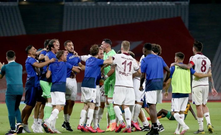 Ziraat Türkiye Kupası finalinde Aytemiz Alanyaspor'u yenen Trabzonspor, kupasını aldı