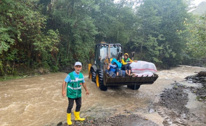 GÜNCELLEME - Samsun'da şiddetli yağış su baskınlarına yol açtı