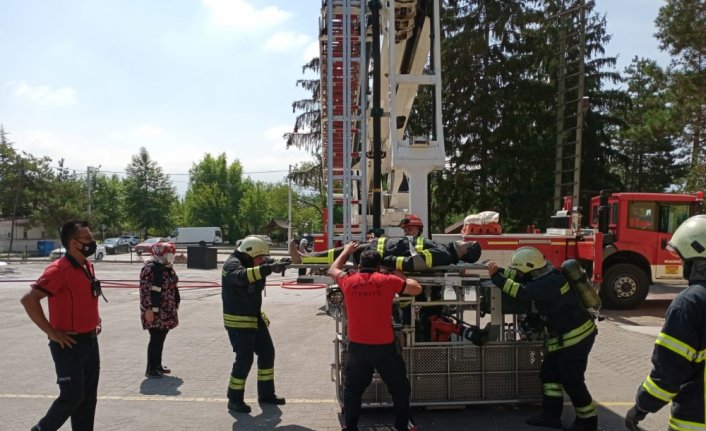 İtfaiyeden gerçeği aratmayan tatbikat