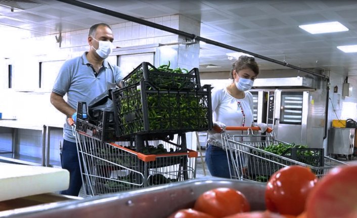 Keçiören Belediyesi kendi ürettiği organik ürünleri yemekhanesinde kullanıyor