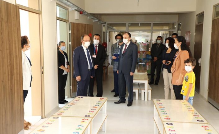 Bartın Valisi Güner okullarda incelemede bulundu