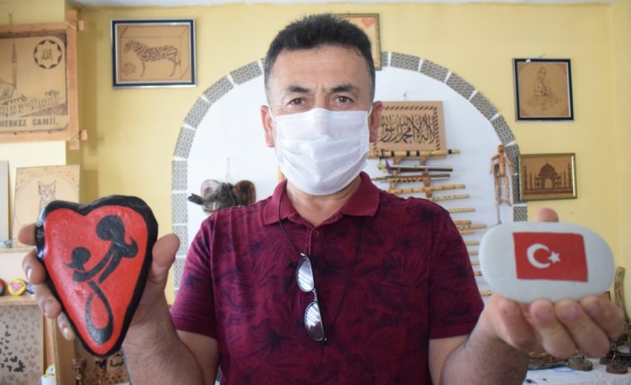 Döngelli imamı hem cemaatin hem gençlerin takdirini topluyor