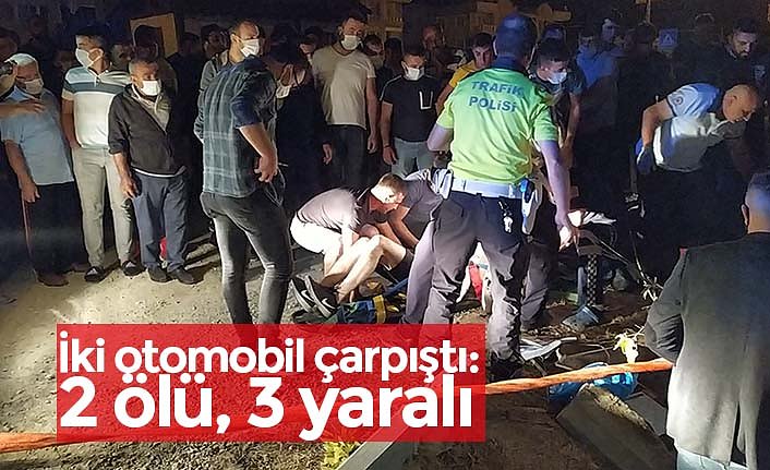 İki otomobil çarpıştı: 2 ölü, 3 yaralı