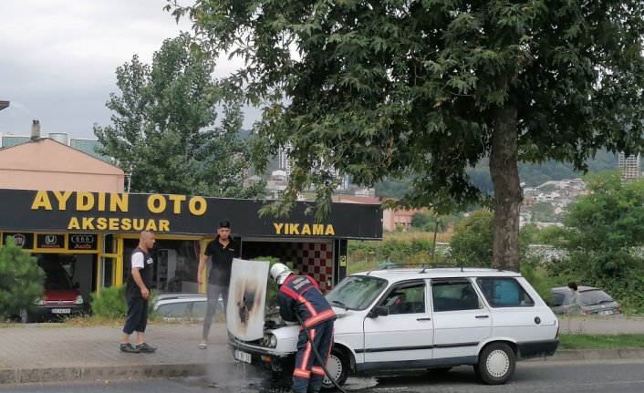 Ordu'da seyir halindeki otomobil yandı