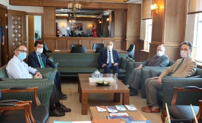 Samsun Valisi Zülkif Dağlı Rektör Aydın'ı ziyaret etti