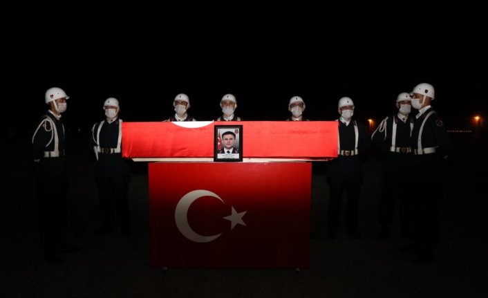 Van'da şehit askerler için tören düzenlendi