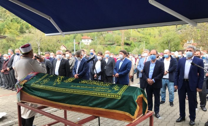 AK Parti Bartın Milletvekili Tunç'un annesi son yolculuğa uğurlandı