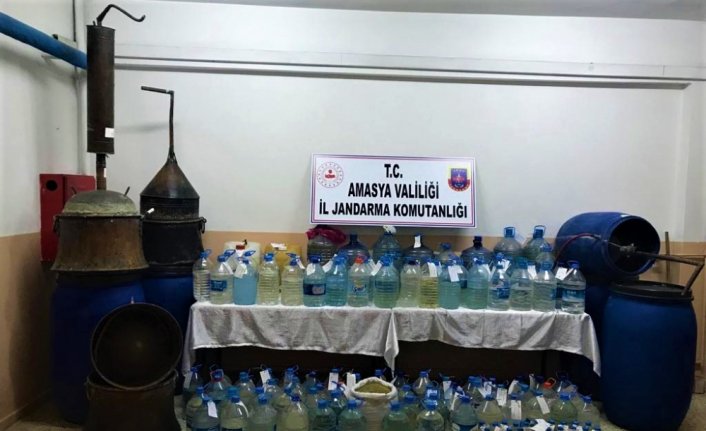 Amasya'da 4 bin 50 litre sahte içki ele geçirildi
