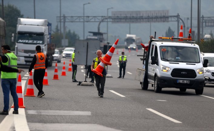 Anadolu Otoyolu Bolu Dağı Tüneli Ankara yönü trafiğe kapatıldı