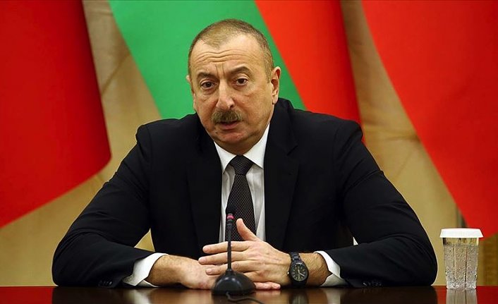 Ateşkes isteyenler Ermenistan'a silahlar gönderiyor