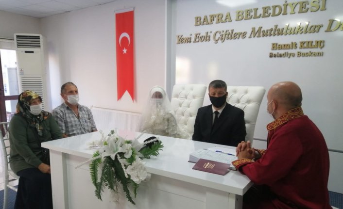 Endonezyalı Yulnettin sosyal medyadan tanıştığı Samsunlu Yıldırım ile evlendi