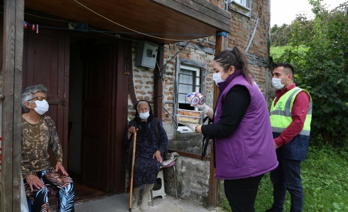 Ordu'da yaşlılara yemek ikram edildi