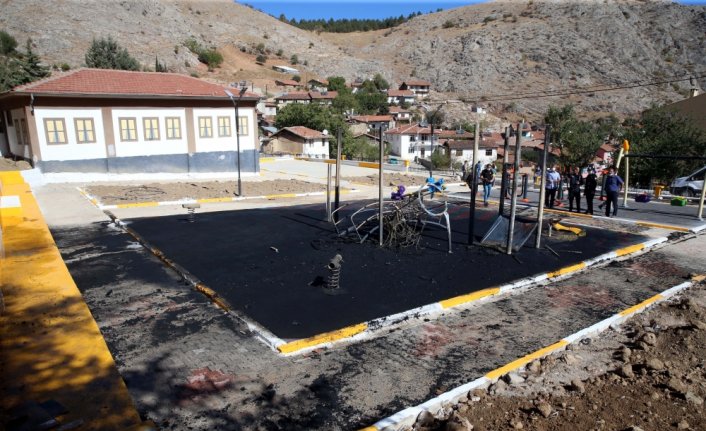 Tokat'ta çocuk parkı yandı
